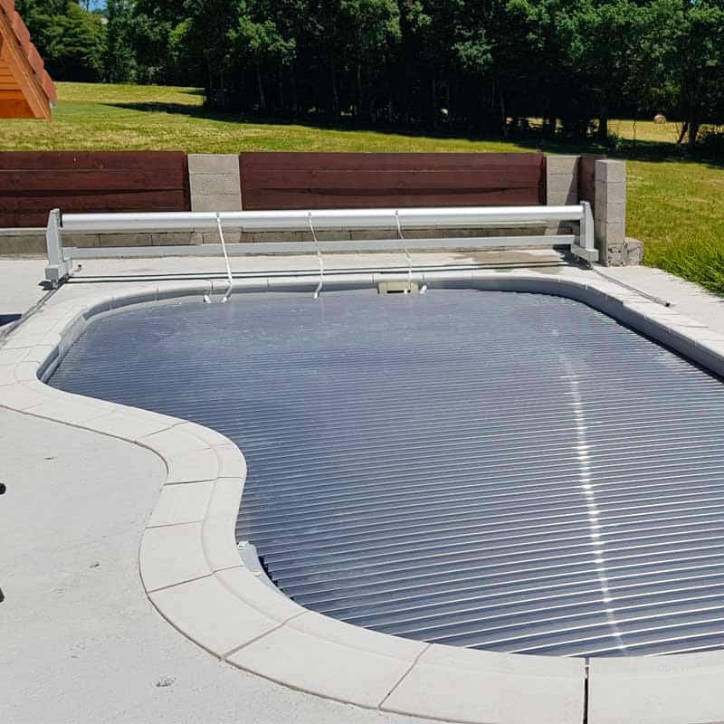 Bâche piscine sur mesure : Devis sur Techni-Contact - Couverture flottante  à bulles pour piscine